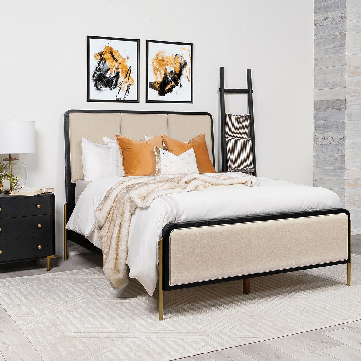 arini uph bed #color_upholstered black
