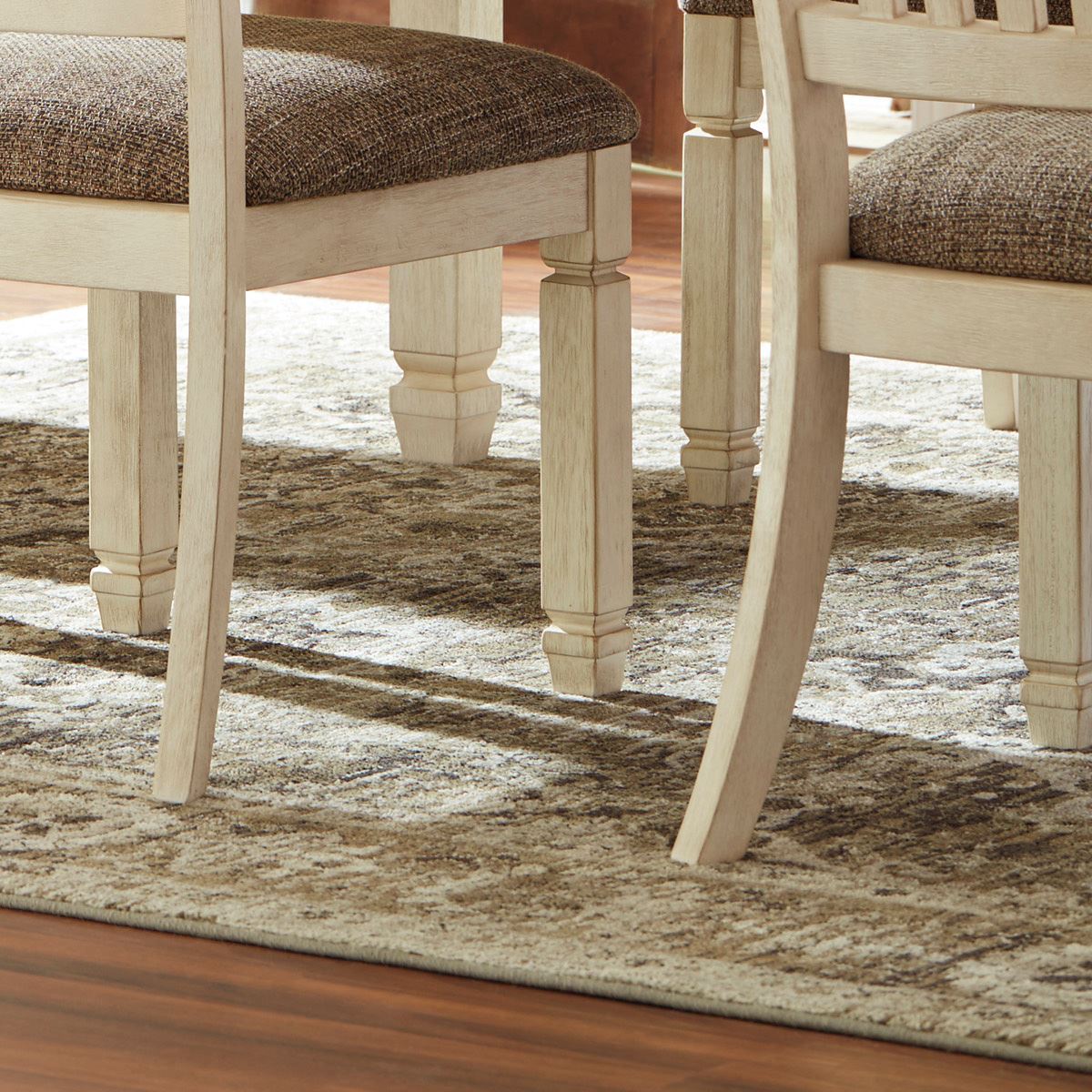 Antiquity 5 Piece Dining Set