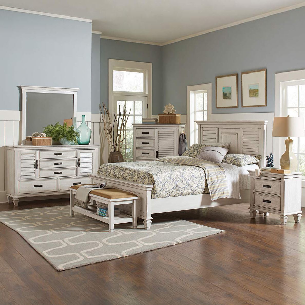 Nassau Antique White 2 Drawer Nightstand