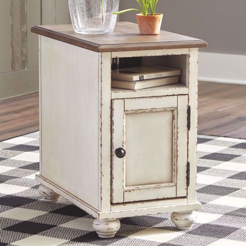 Roslyn Chairside Table