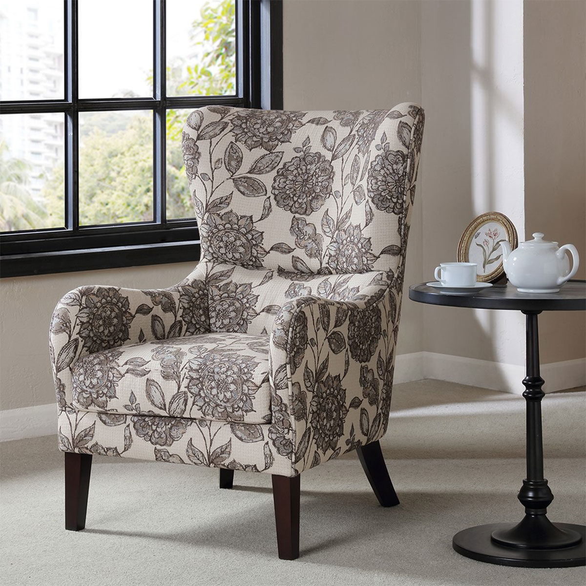 ARIANNA WING CHAIR