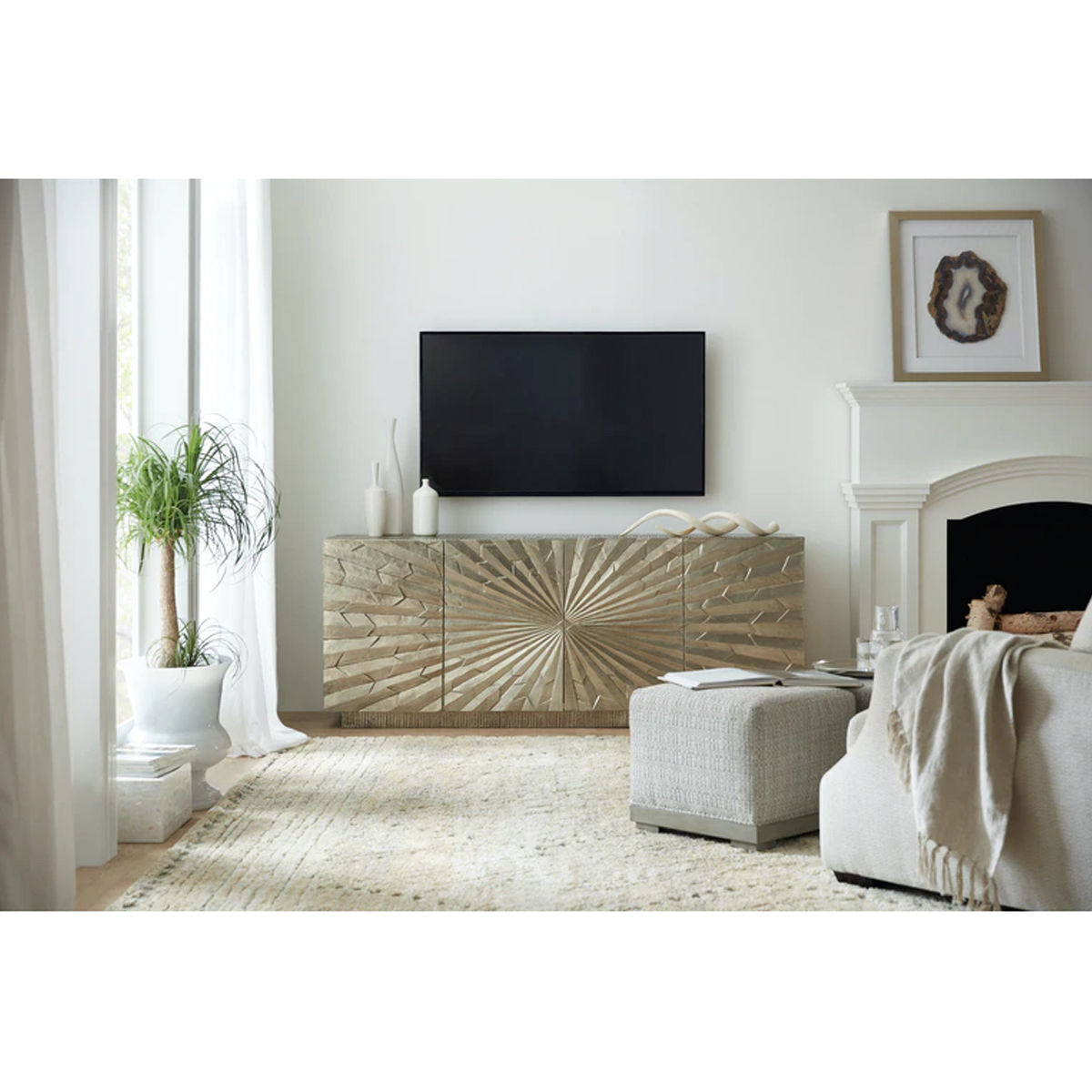 BIG BANG 78" ENT CONSOLE