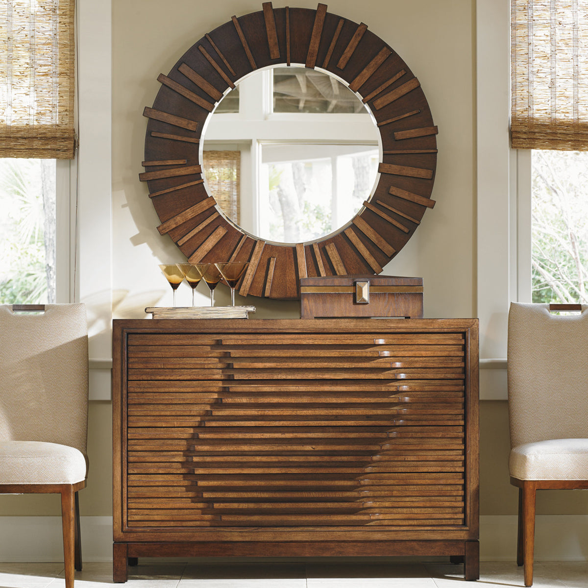MADURA HALL CHEST