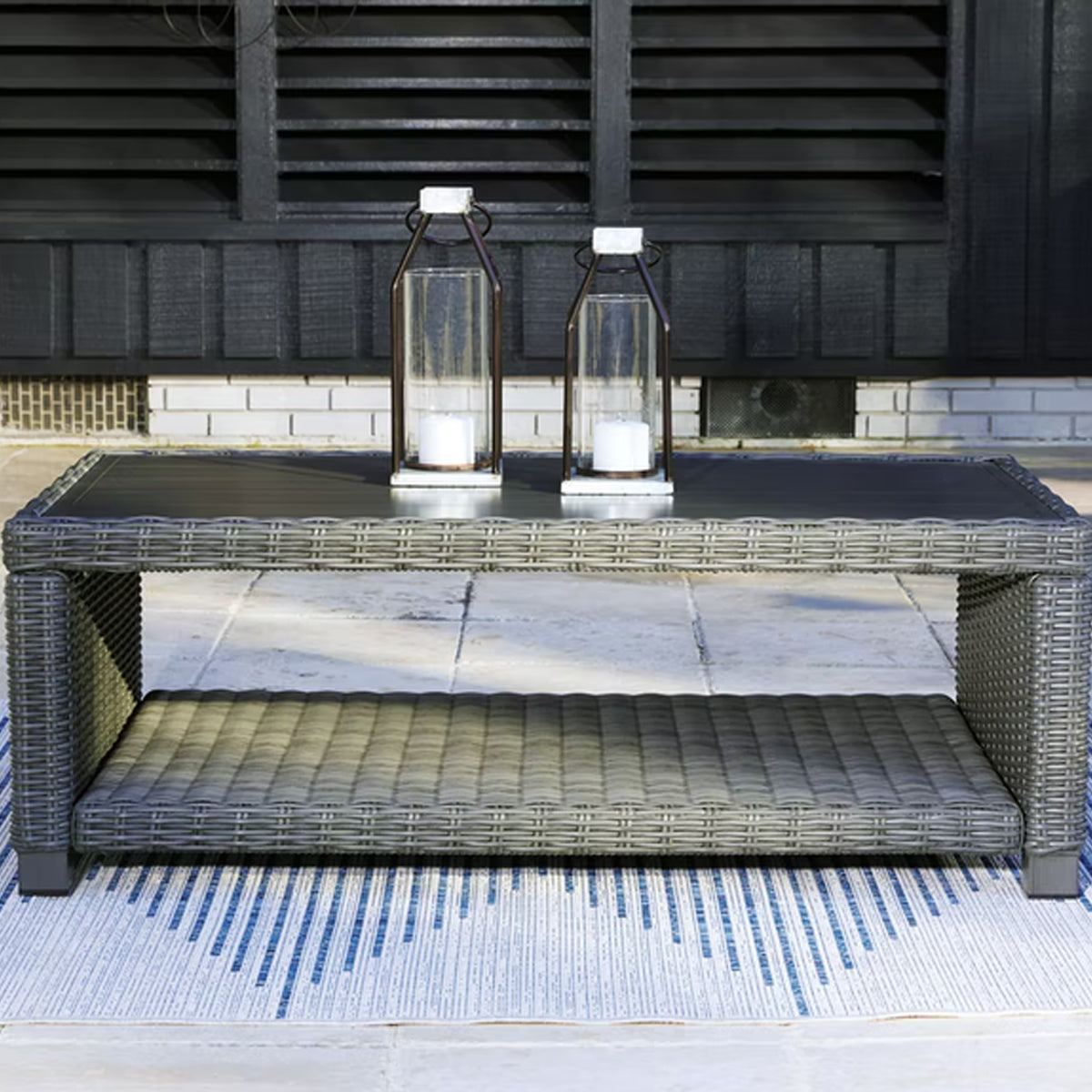 VERO COCKTAIL TABLE
