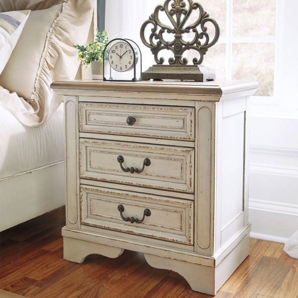 Roslyn 3 Drawer Nightstand