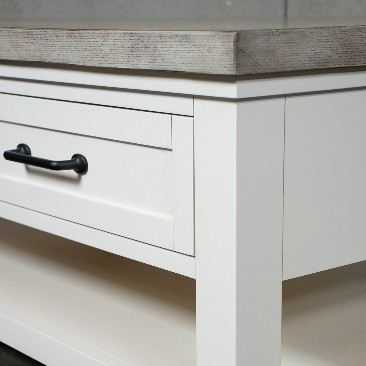 CORA LARGE COCKTAIL TABLE