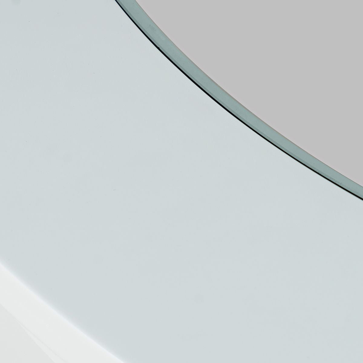 URBAN ICON 42" ROUND DINING TABLE