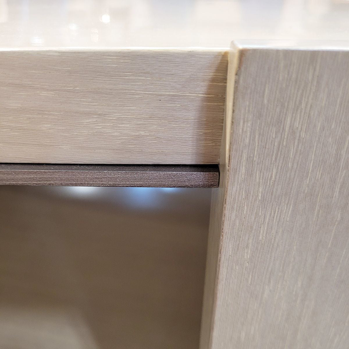 DA VITA COCKTAIL TABLE