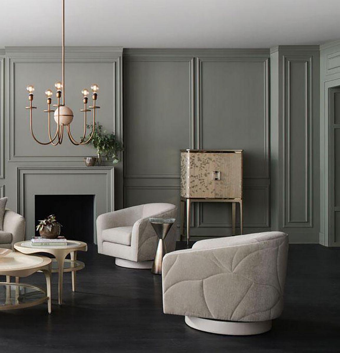 FANCIFUL SWIVEL CHAIR
