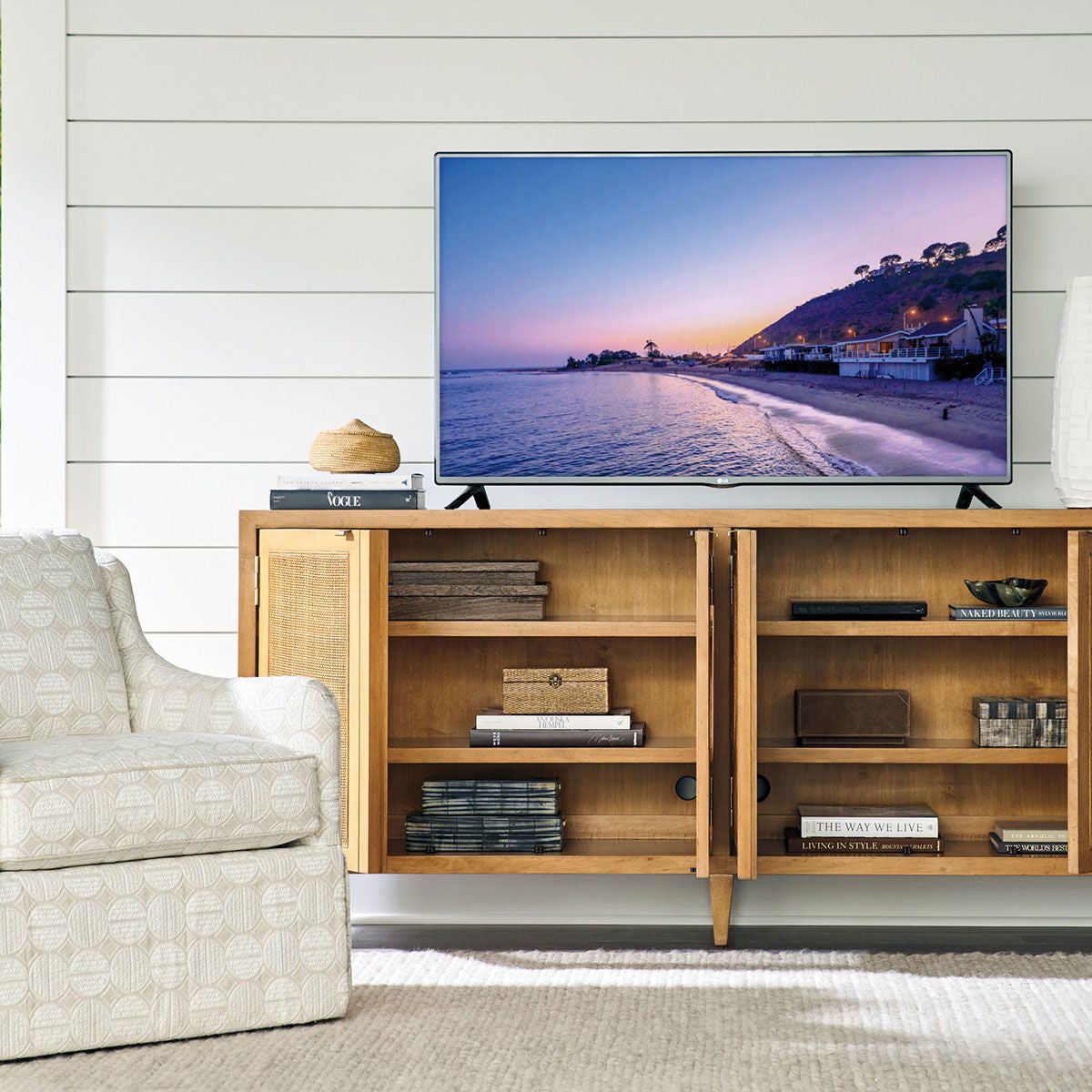 BLUEBIRD MEDIA CABINET