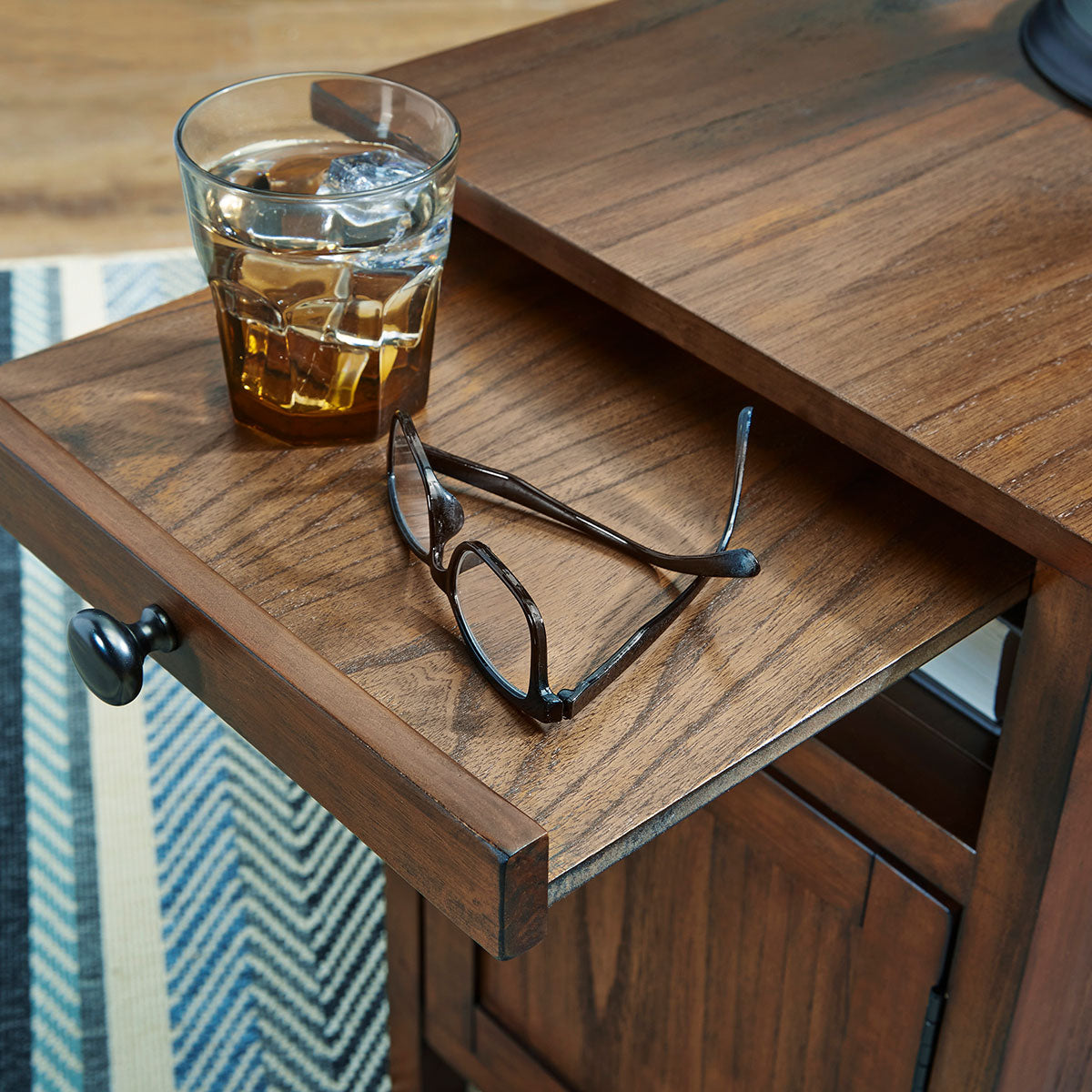 ISLANDER BRN CHAIRSIDE TABLE