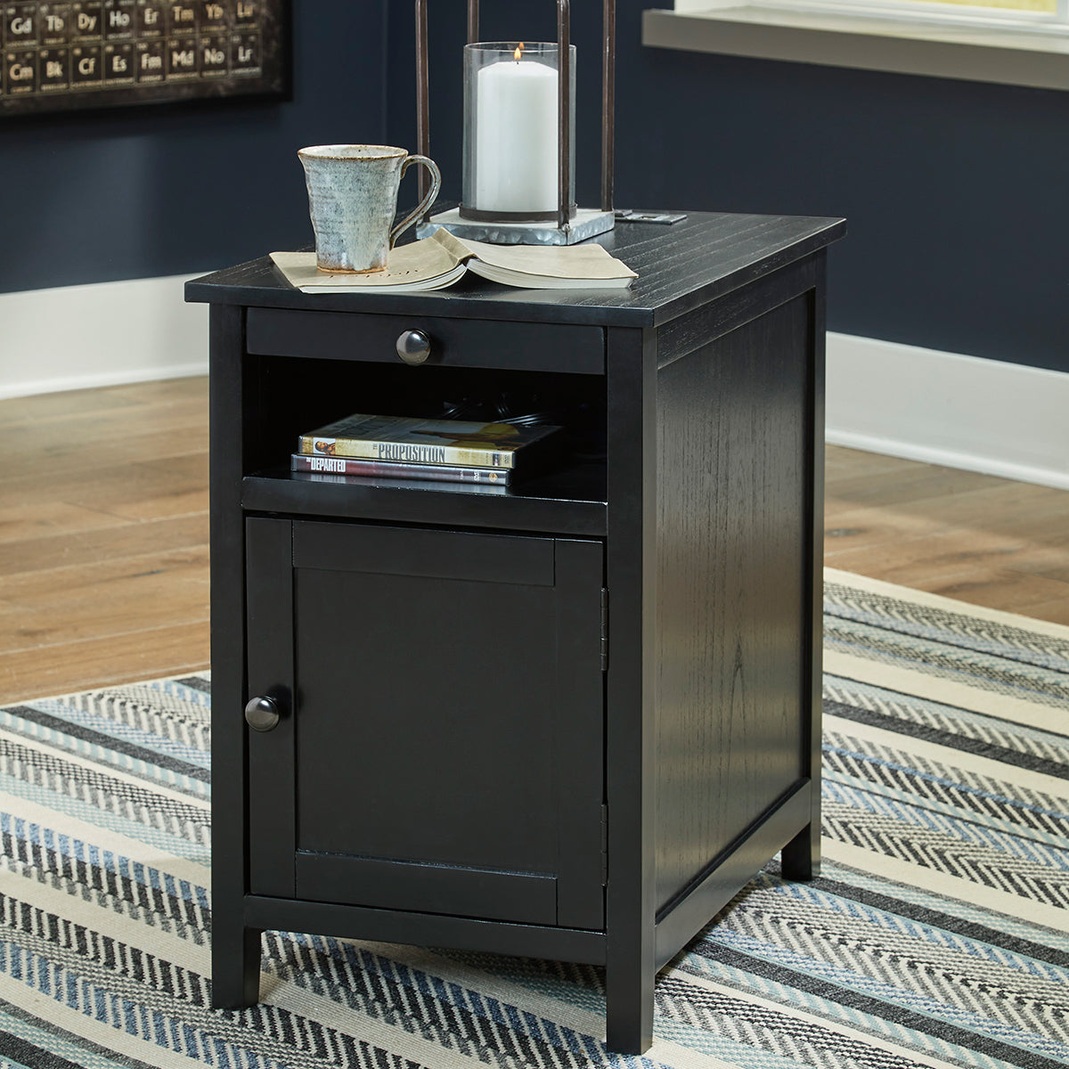 ISLANDER BLACK CHAIRSIDE TABLE