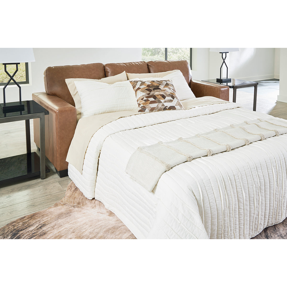 SALT LAKE LEATHER QN SLEEPER