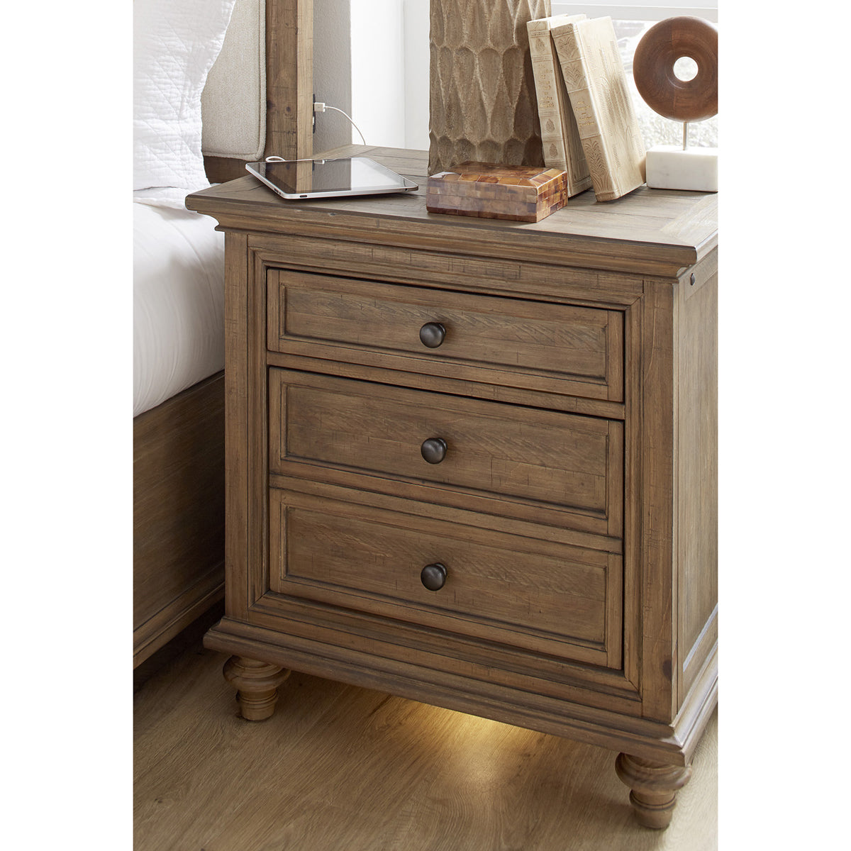 Hensley Live360 Nightstand