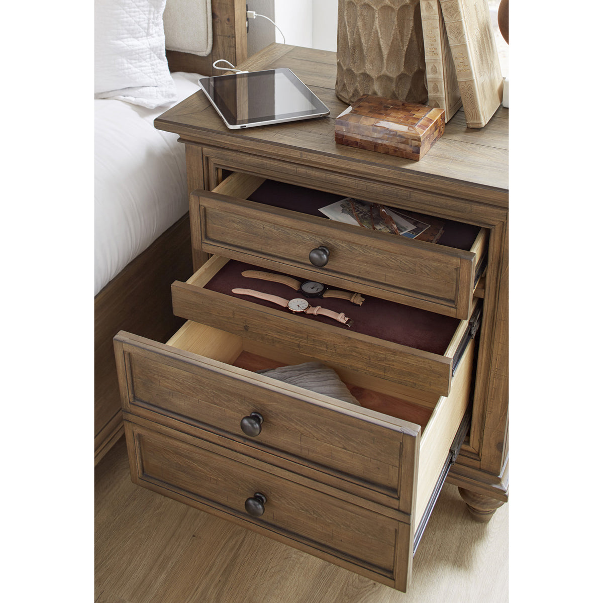 Hensley Live360 Nightstand