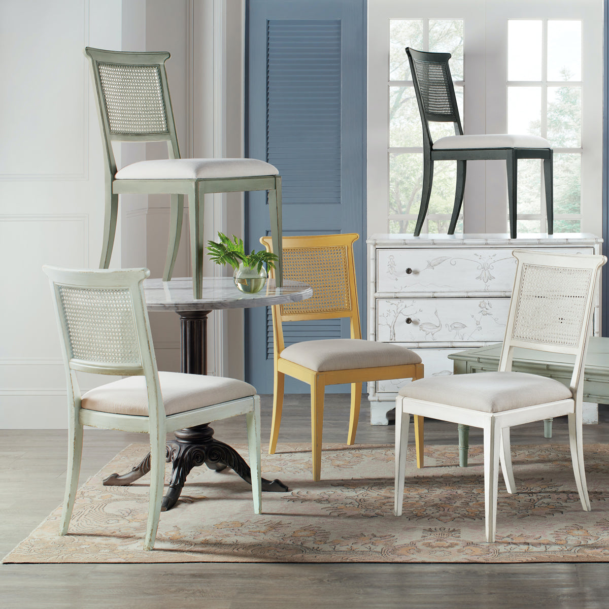 CHARLESTON BLACK BREAKFAST CHAIR