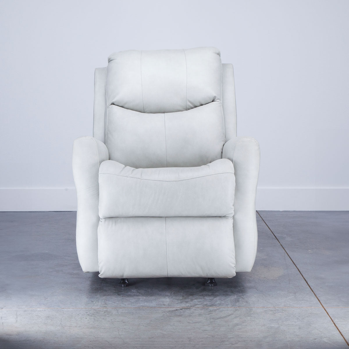 FAME RECLINER W/PHR