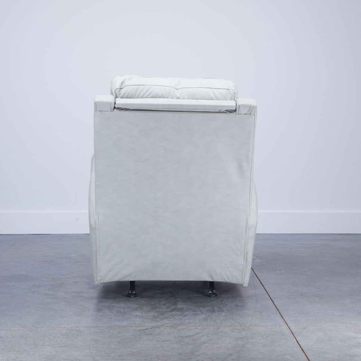 FAME RECLINER W/PHR