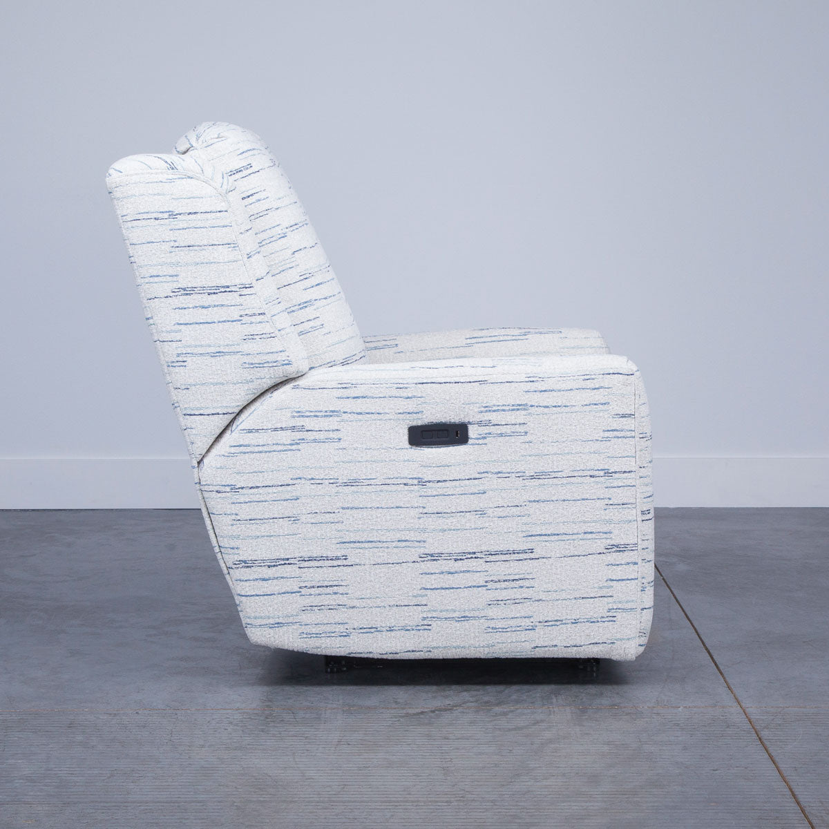 WILLIAMS POWER RECLINER