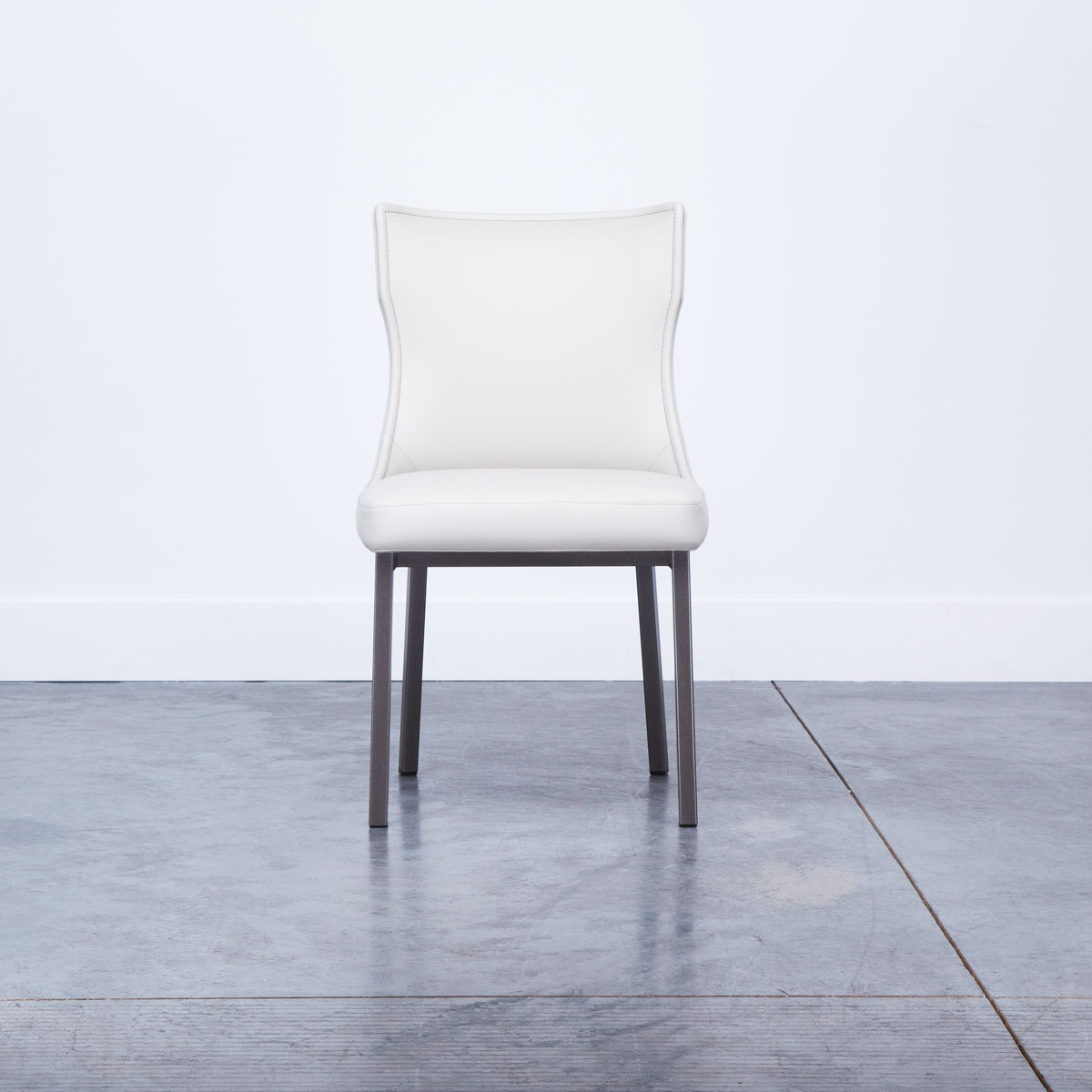 LUNA CHAIR W/METAL LEGS