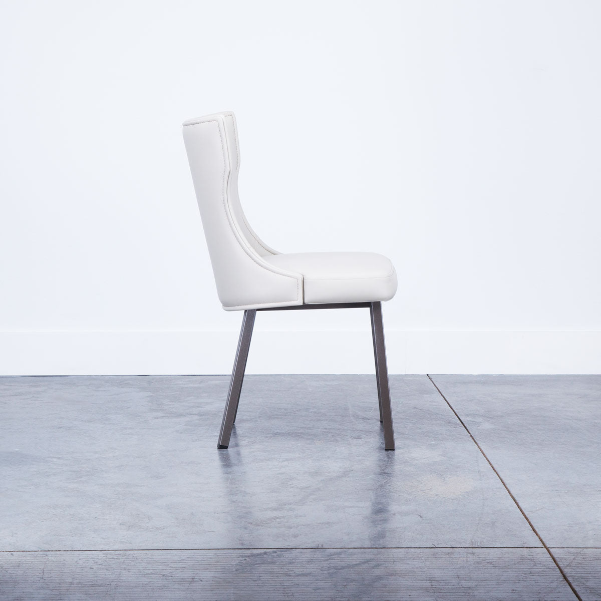 LUNA CHAIR W/METAL LEGS
