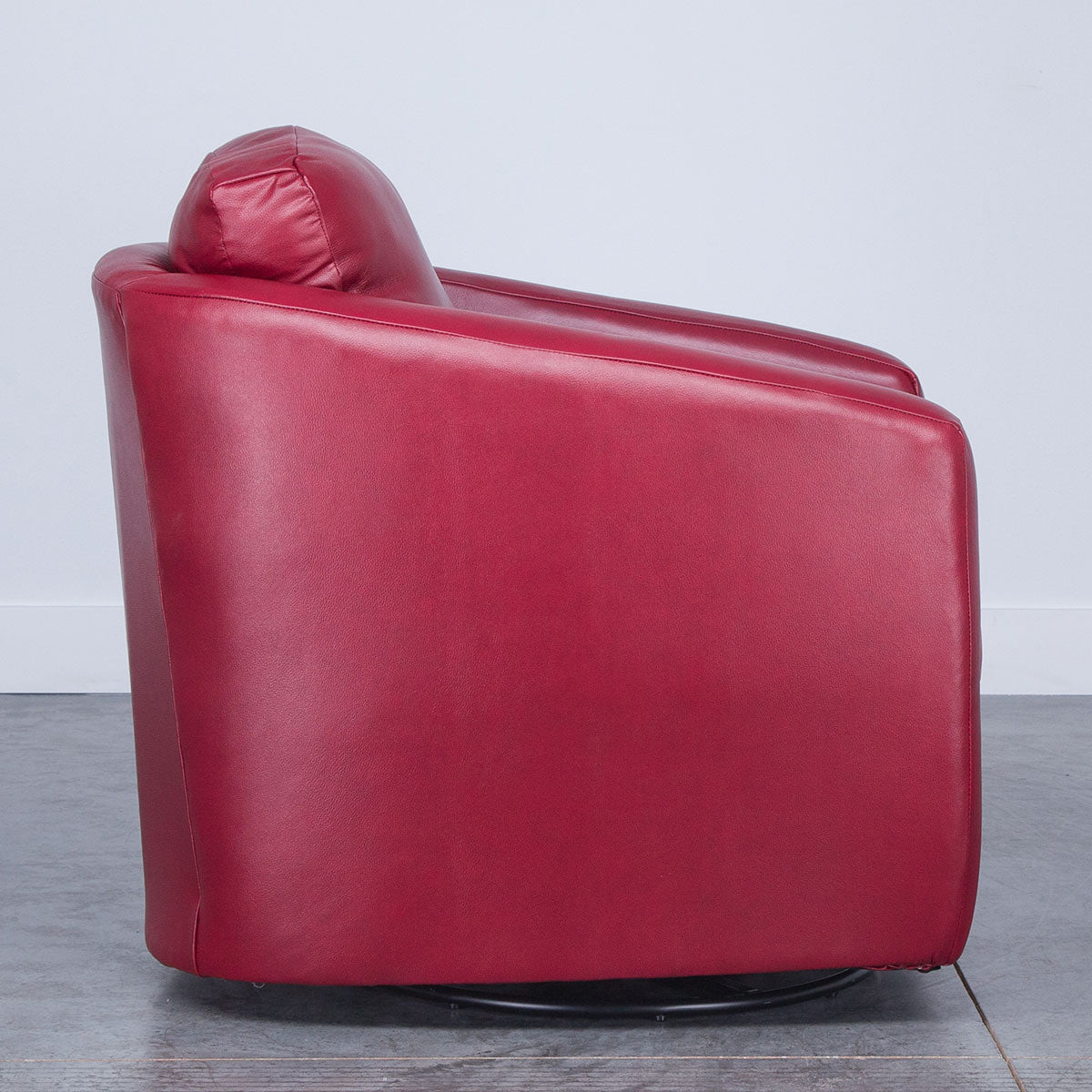 DAISY SWIVEL CHAIR