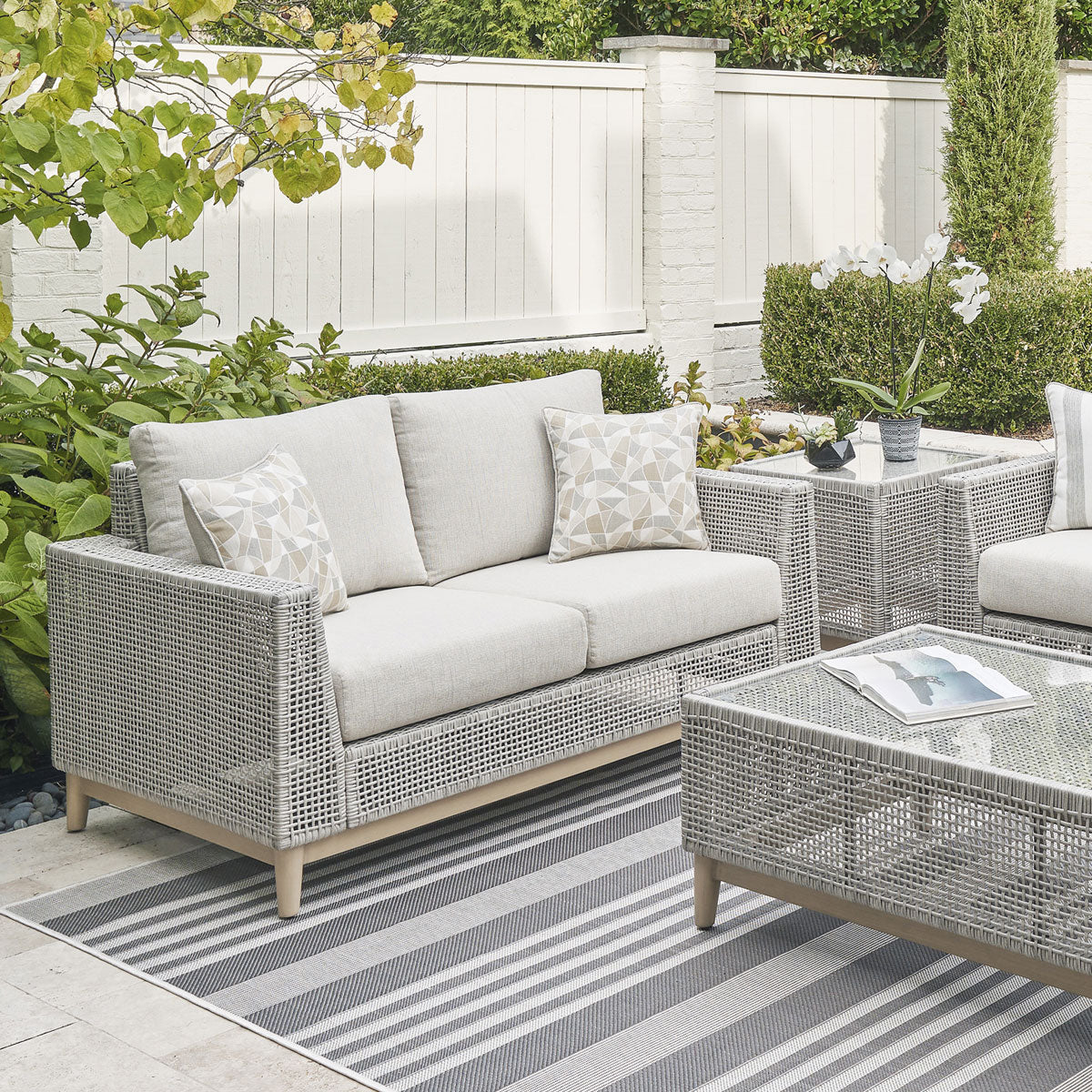 SETON CREEK LOVESEAT