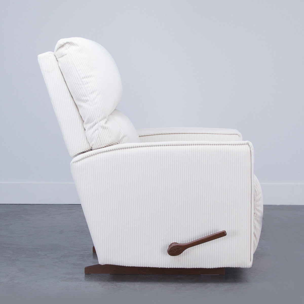 MADDOX ROCKER RECLINER