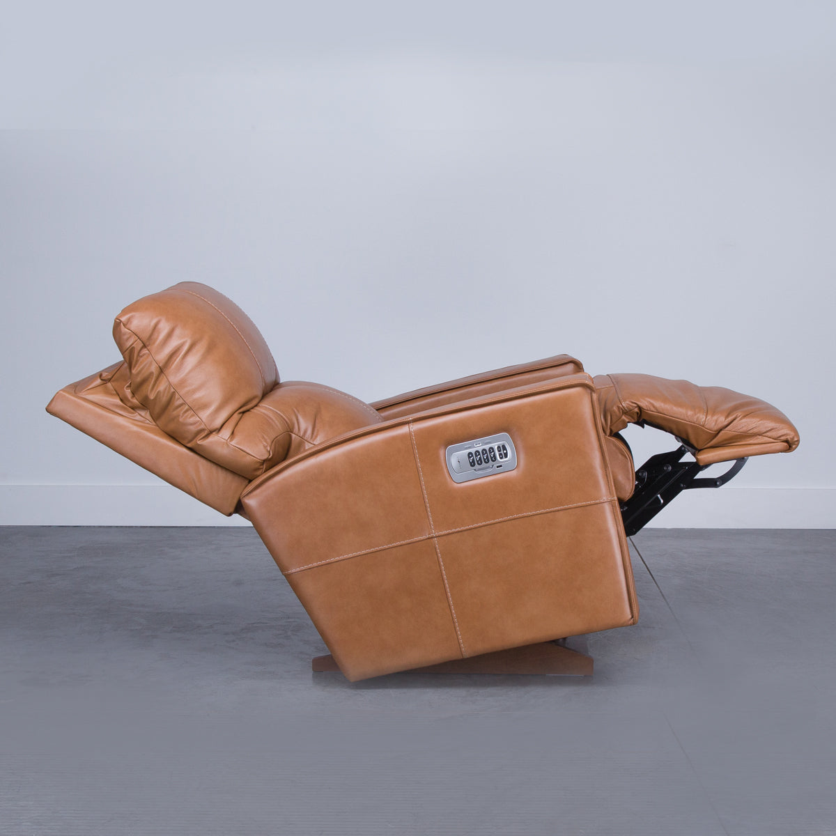 MADDOX RECLINER W/PHR/LUMBAR