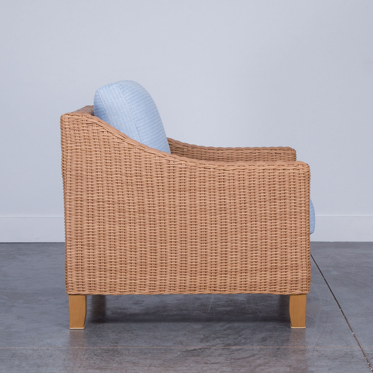 TIMBERLINE NAT SLOPE ARM CHAIR