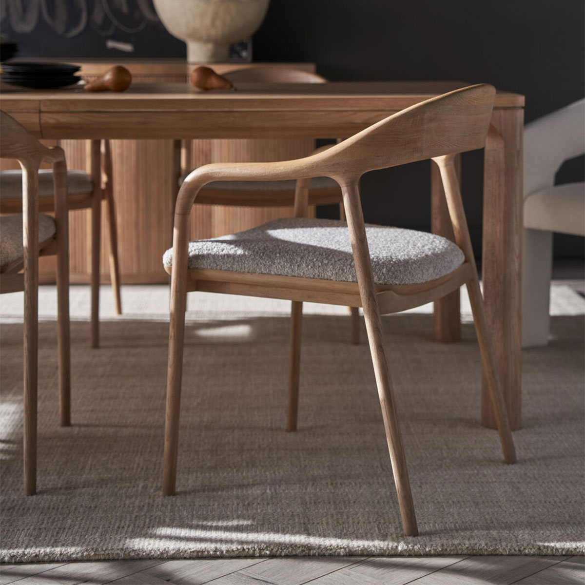 ECHO DINING ARM CHAIR