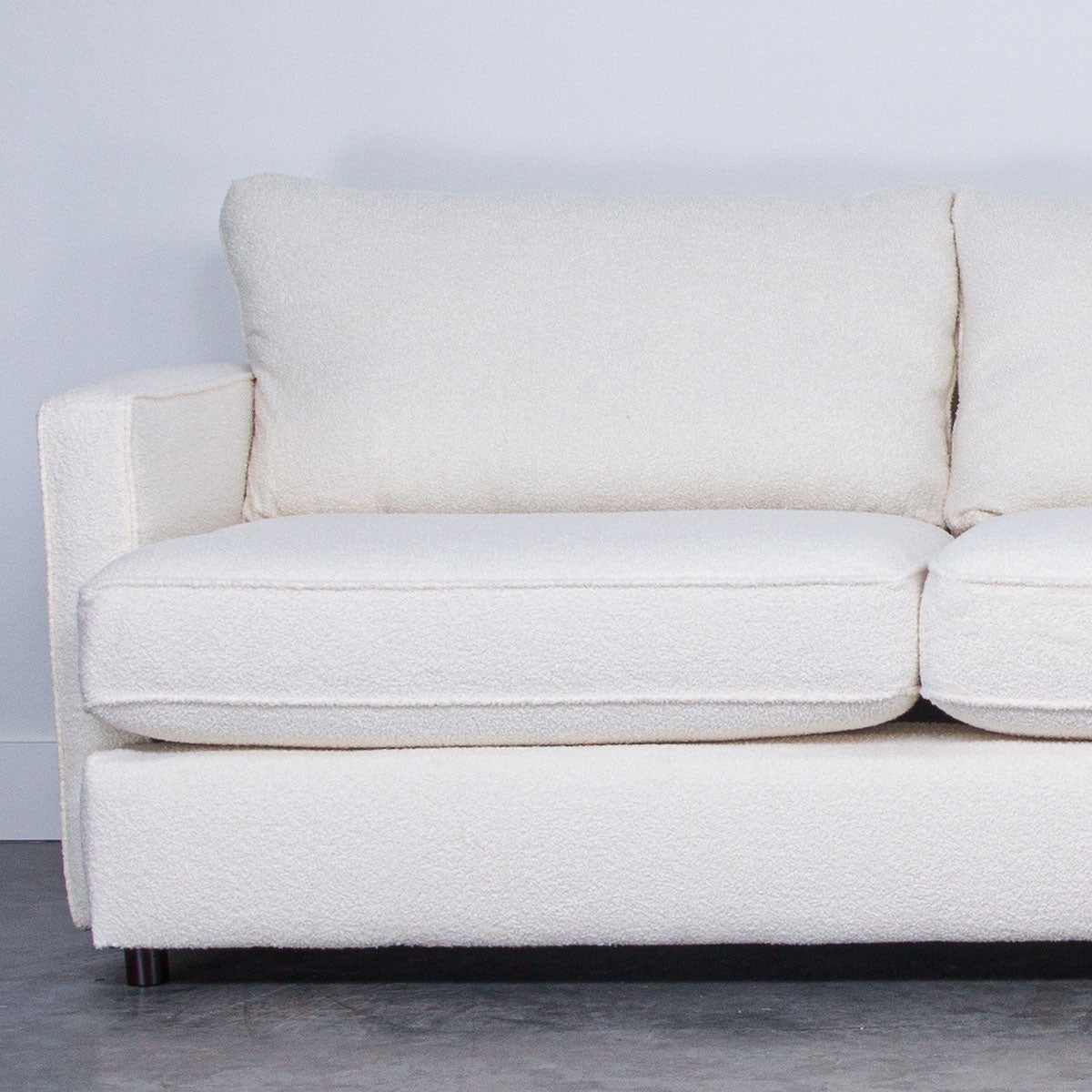 QUINN TWO PIECE SOFA W/CHAISE
