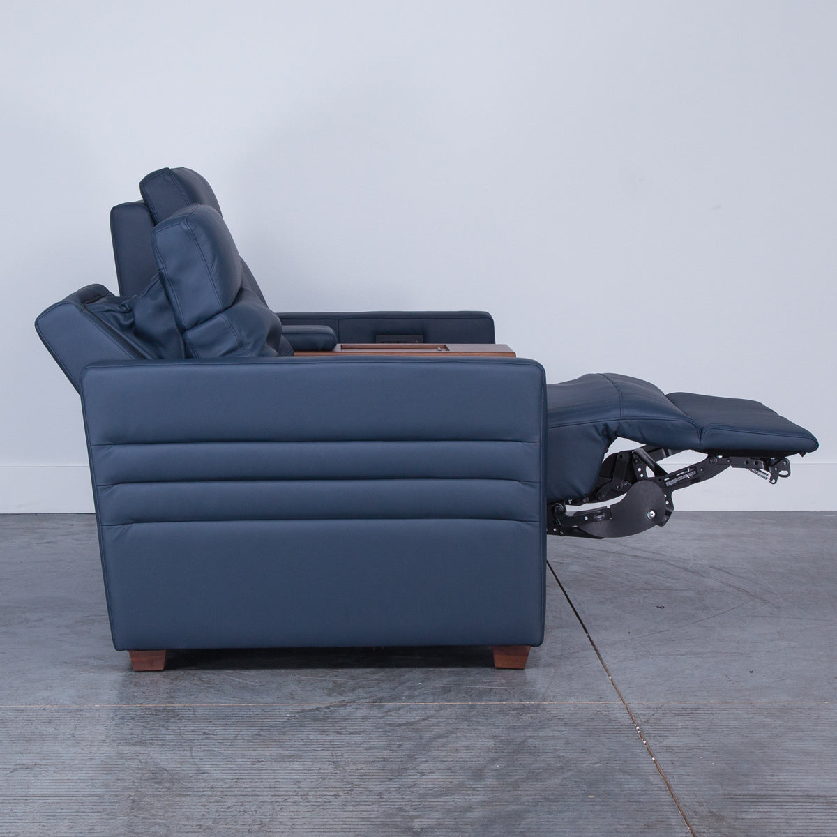 REECE LOVESEAT W/CONS/PHR/LUMB