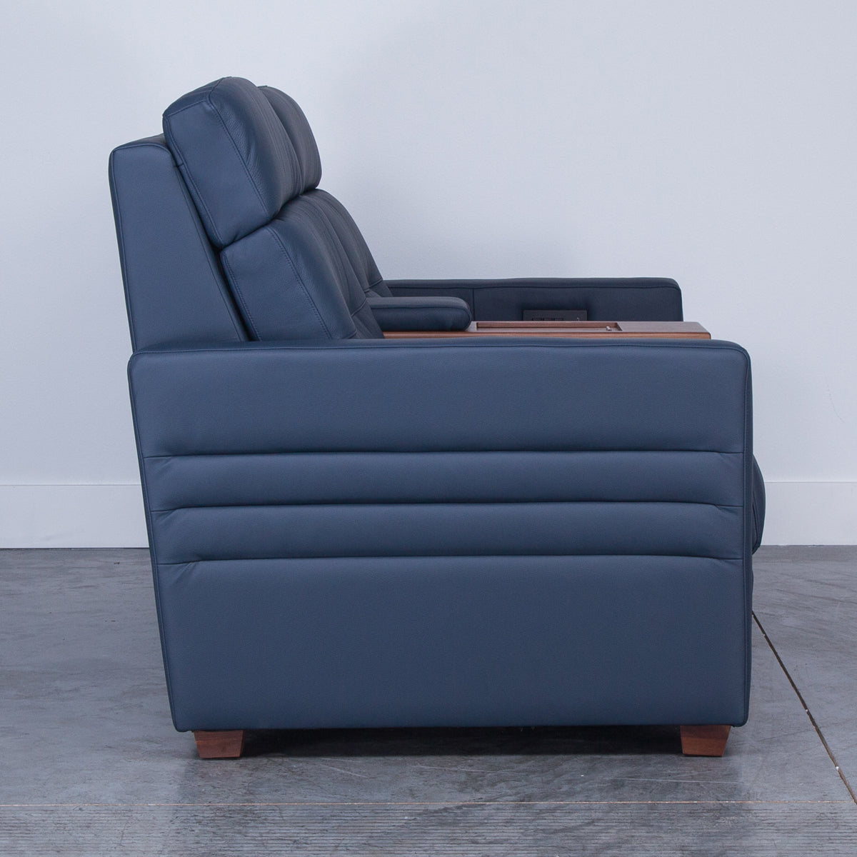 REECE LOVESEAT W/CONS/PHR/LUMB
