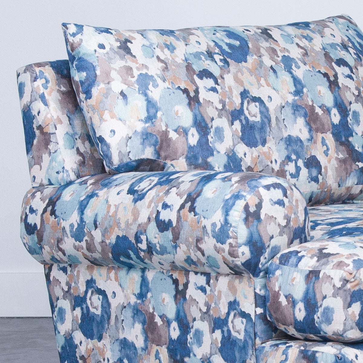 LEILANI SWIVEL MATCHING CHAIR