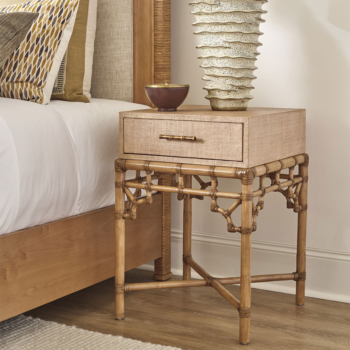 ARVIDA NIGHT TABLE