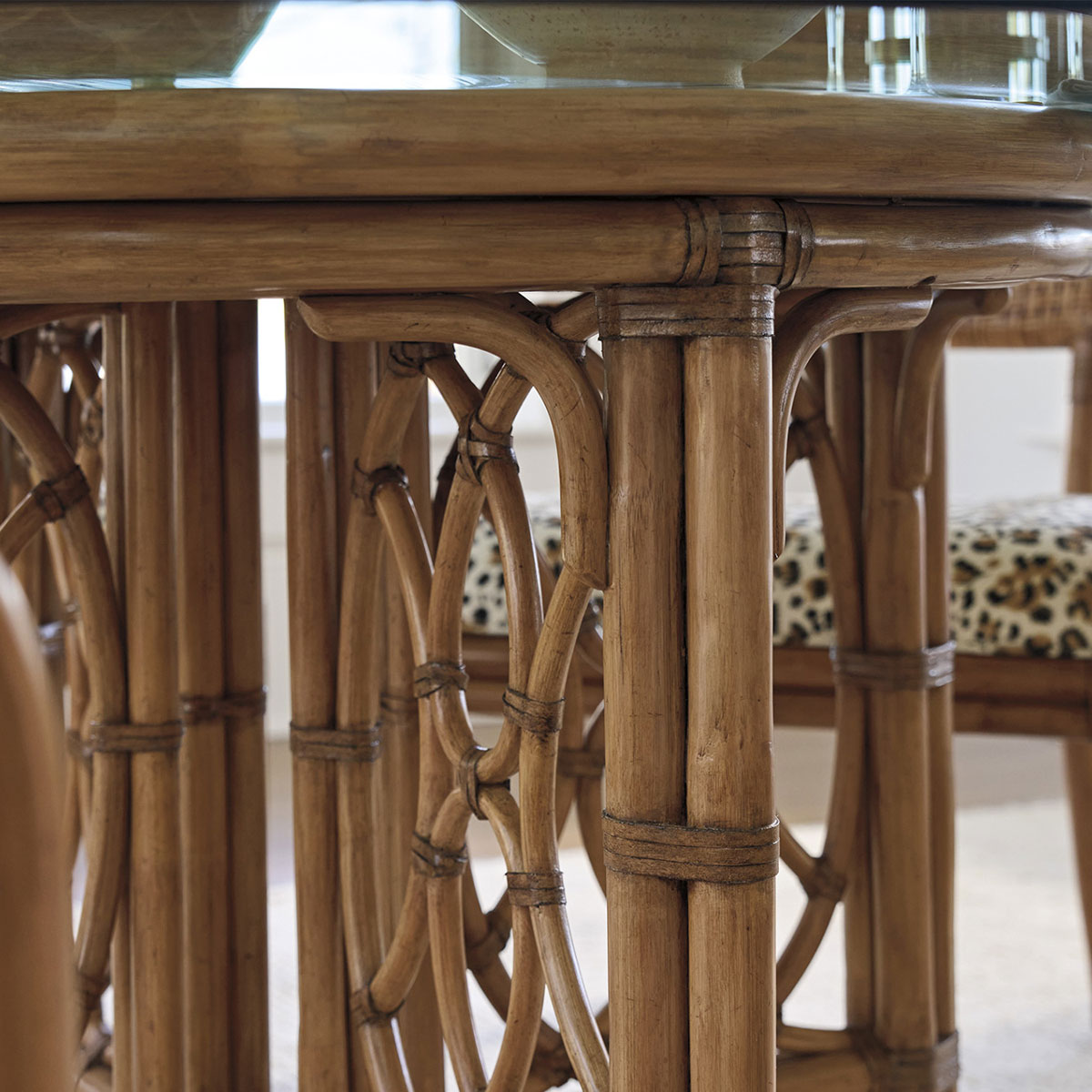 EMERALD BAY RATTAN 60" DINING TABLE