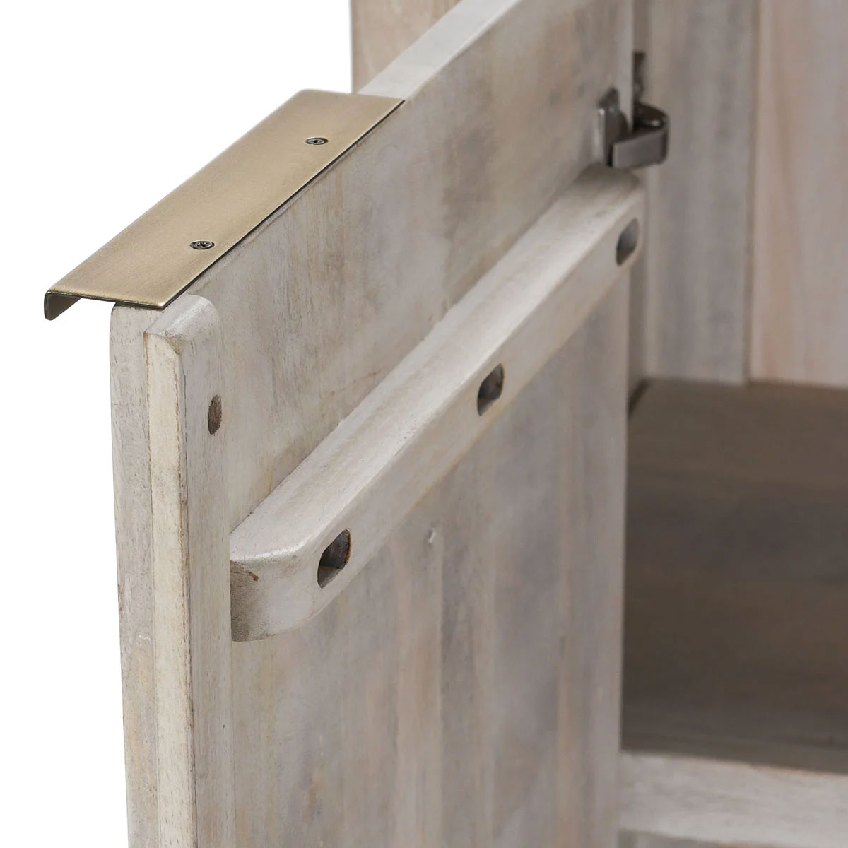 LEDRO WOOD 4 DR BUFFET WHITE WASH