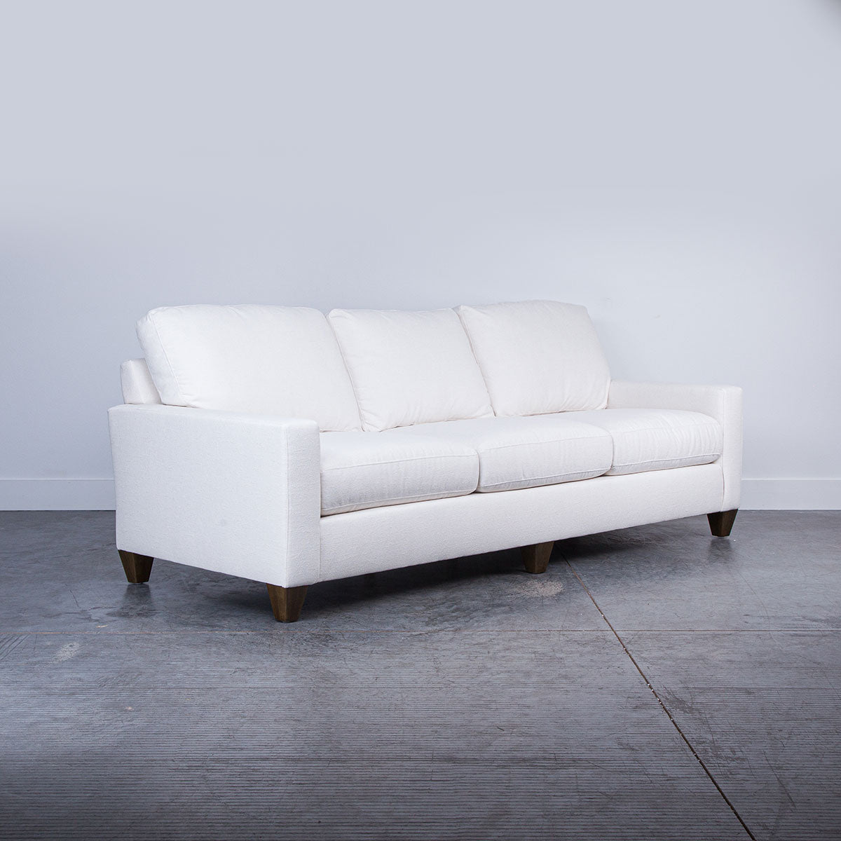 CUSTOM FULL FRONT GRAND 3/3 SOFA