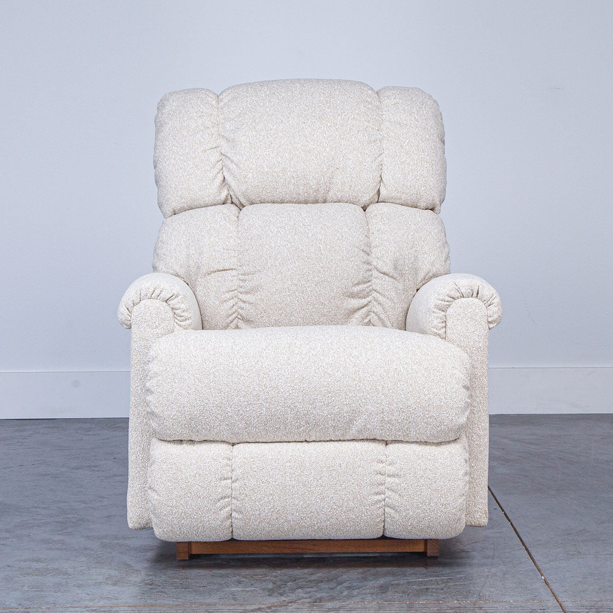 PINNACLE ROCKER RECLINER W/POWER HEADREST /LUMBAR