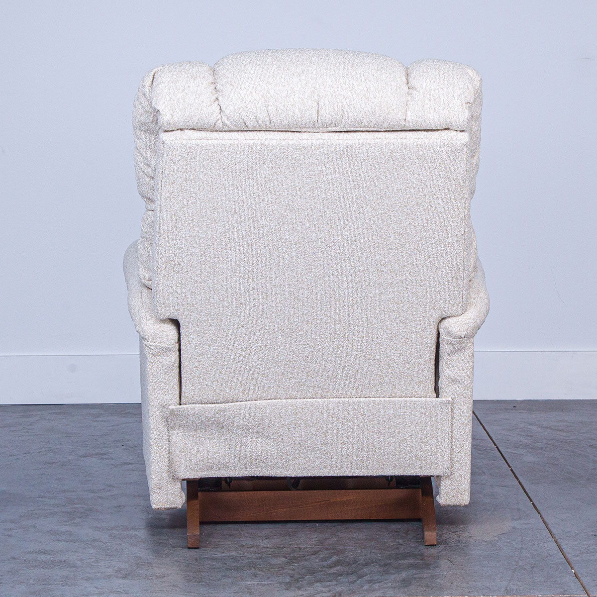 PINNACLE ROCKER RECLINER W/POWER HEADREST /LUMBAR