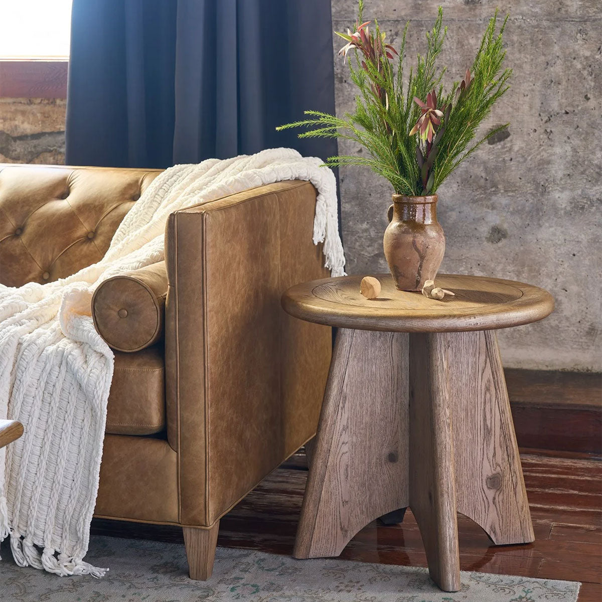 SIENNA ROUND SIDE TABLE