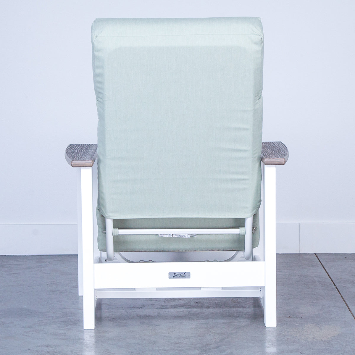 LEEWARD SUPREME MOTION RUST ARMCHAIR