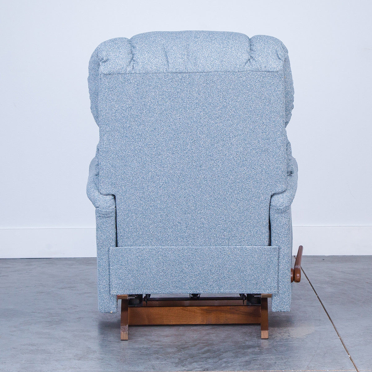 PINNACLE ROCKING RECLINER