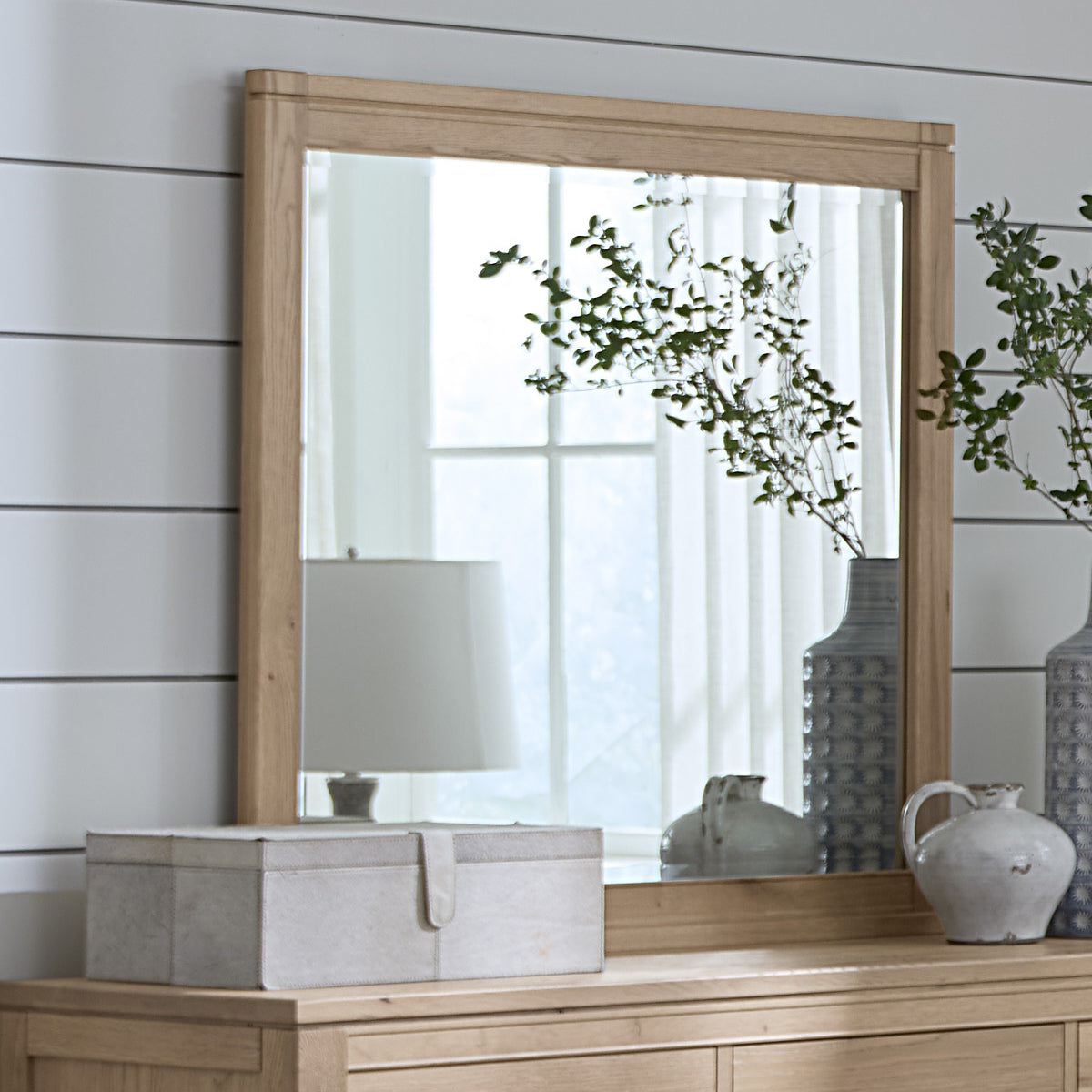 T&t Clear Oak Mirror