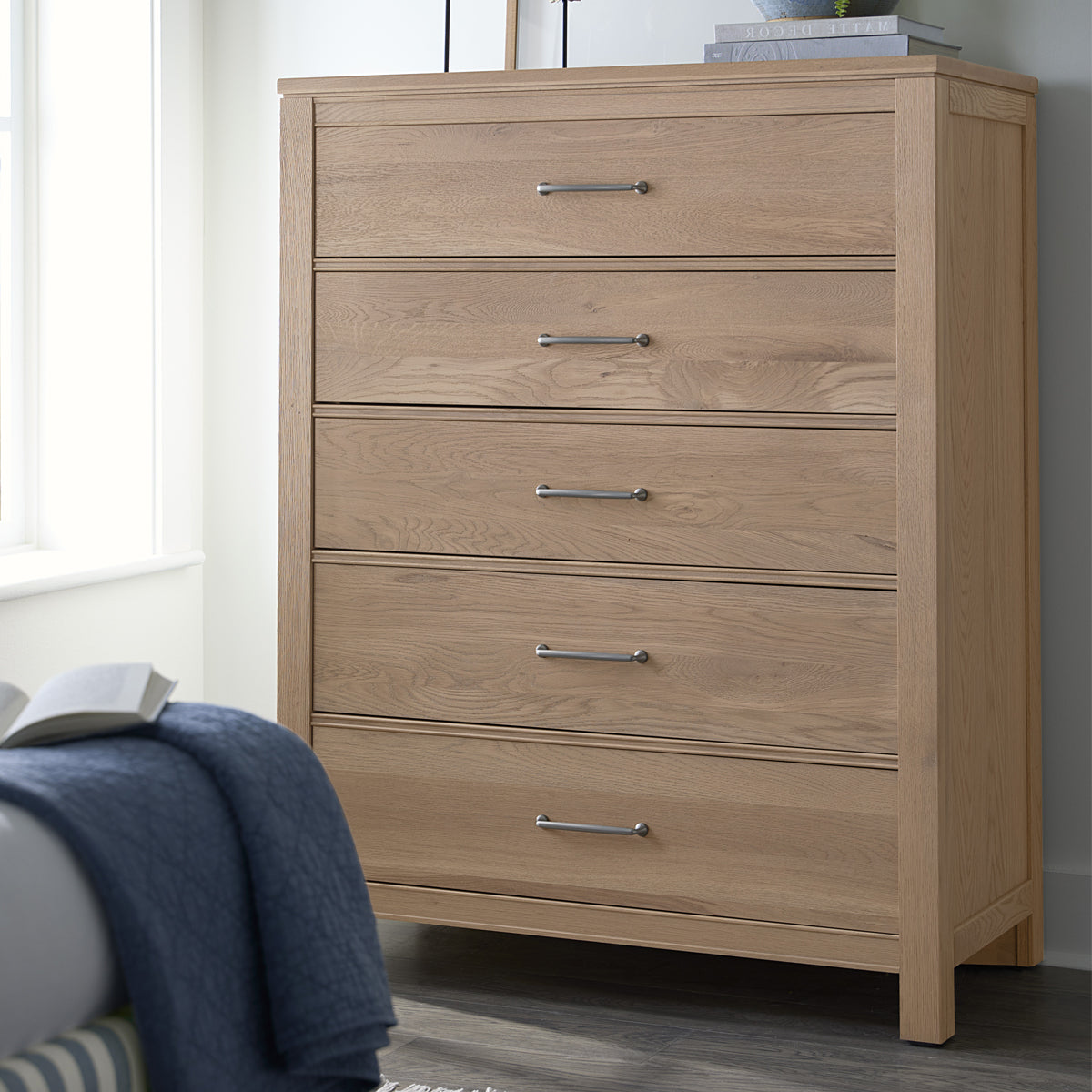 T&T CLEAR OAK CHEST