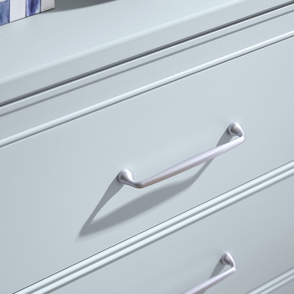 T&T BLUE MAPLE CHEST