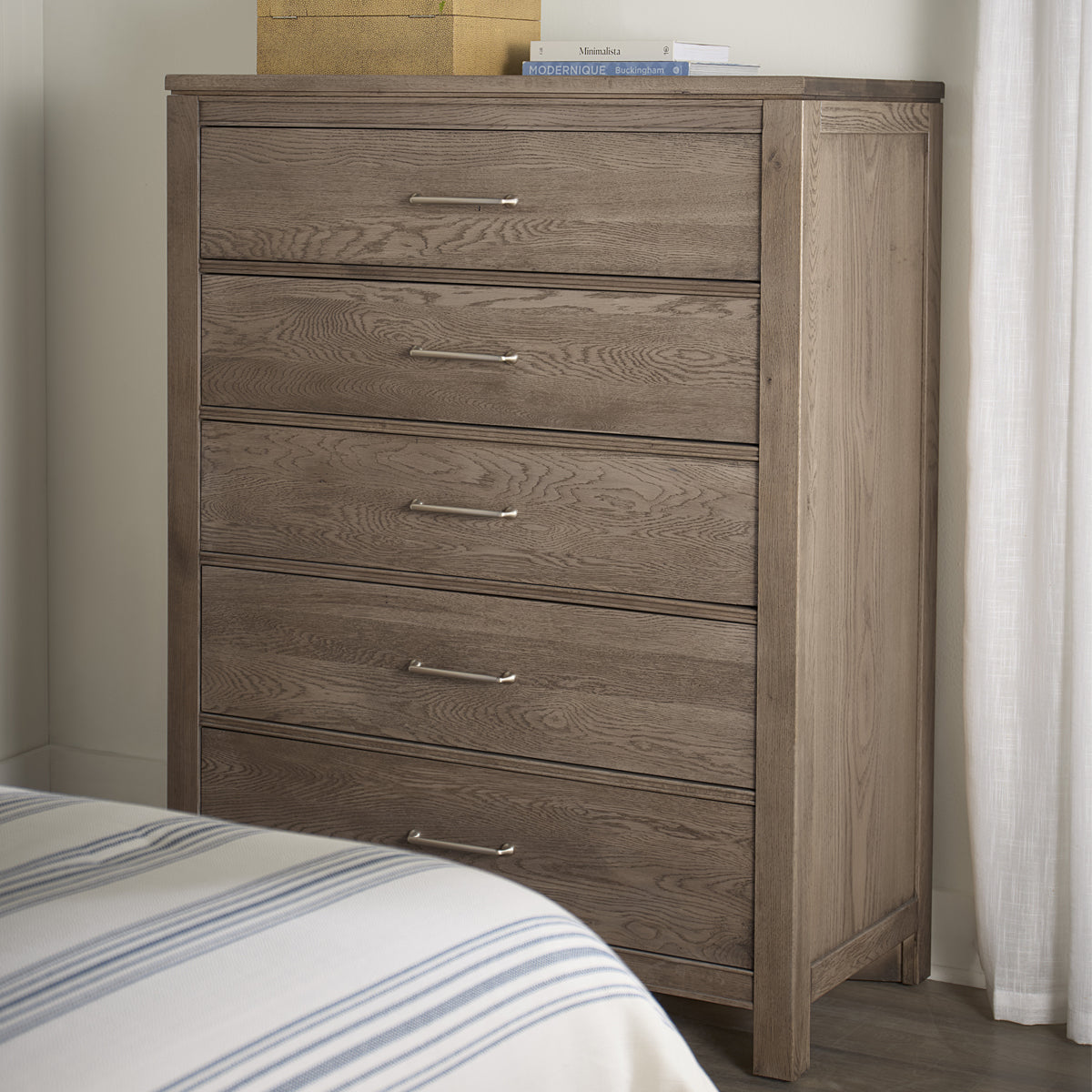 T&T GREY OAK CHEST