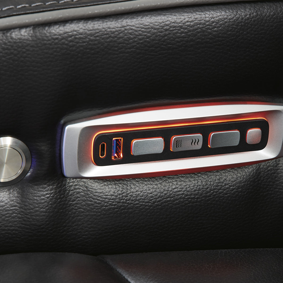 OPTIMUS BLACK CONSOLE LOVE W/POWER HEADREST