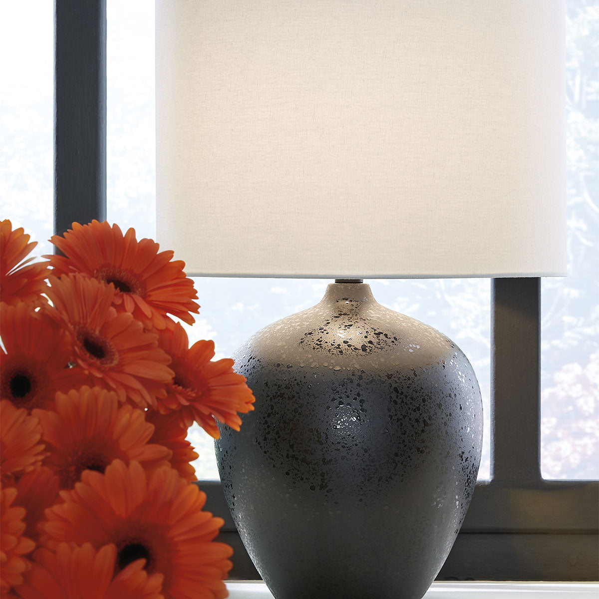Ladstow Table Lamp